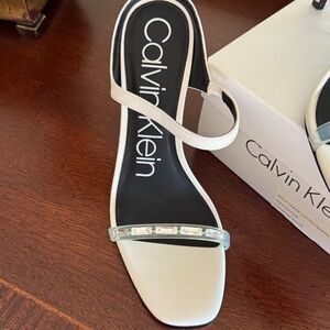 Calvin Klein White Lucite Accent Open-Toe Heeled Sandals SIZE 8M NIB NWT